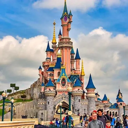 Bel Entre Paris Et Disneyland - Proche Centrex アパート ノワジー＝ル＝グラン